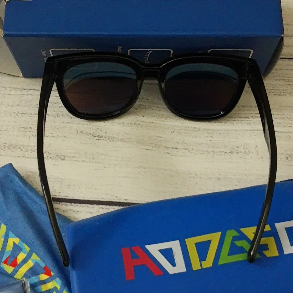 Kids Mirrored Polarized Sunglasses, Silicone UV Protection, Black Blue